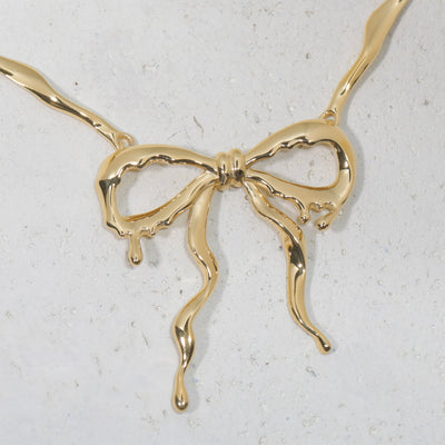 Bow Necklace