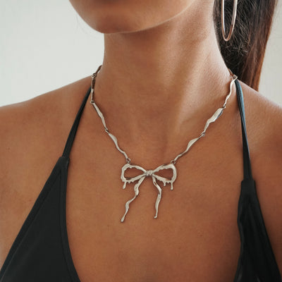 Bow Necklace