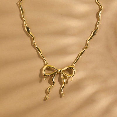 Bow Necklace