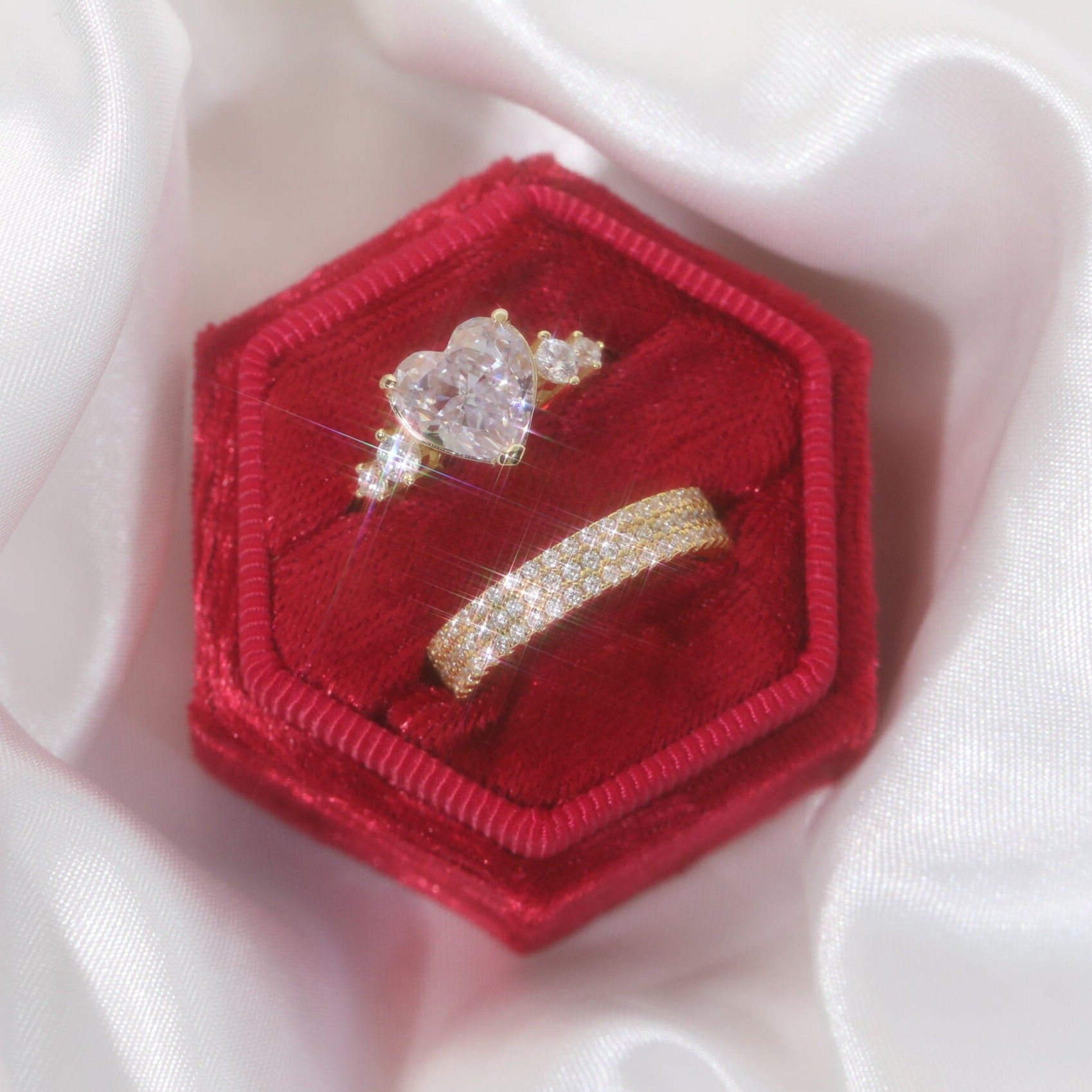 Queen of hot sale hearts ring